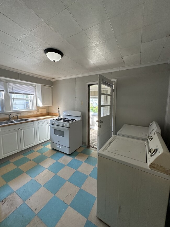 Photo - 1531 Johnson Ave