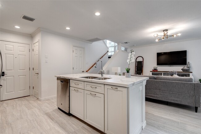 Photo - 35 N Walden Elms Cir