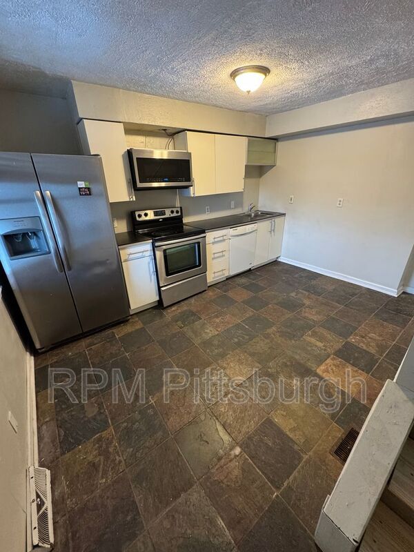 Building Photo - 2840 Josephine St