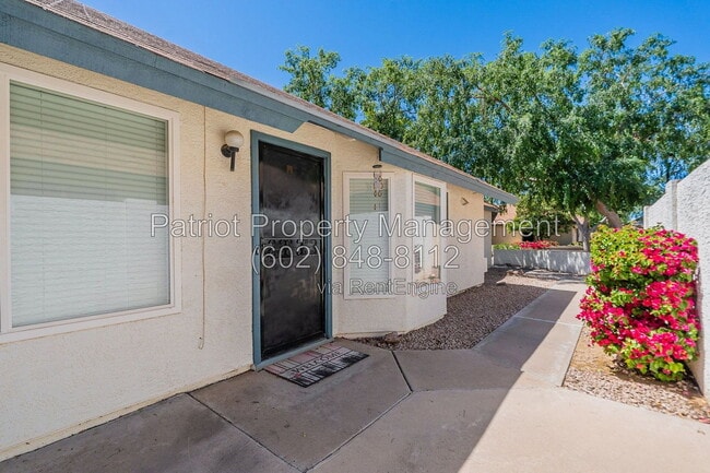 Photo - 5237 W Boston Way S