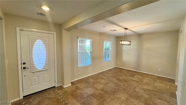 Building Photo - 3173 Color Palette Ave