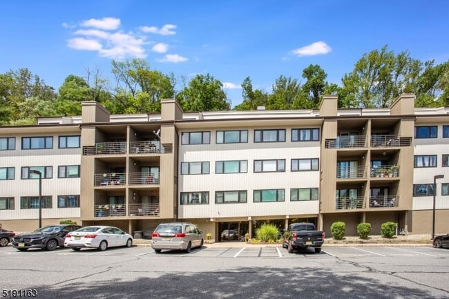 Photo - 41 Mt Kemble Ave Unit 208