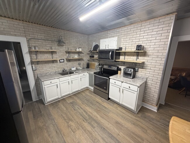 Photo - 404 N Washington St