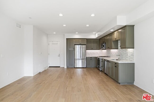 Photo - 627 Deep Valley Dr Unit PH620