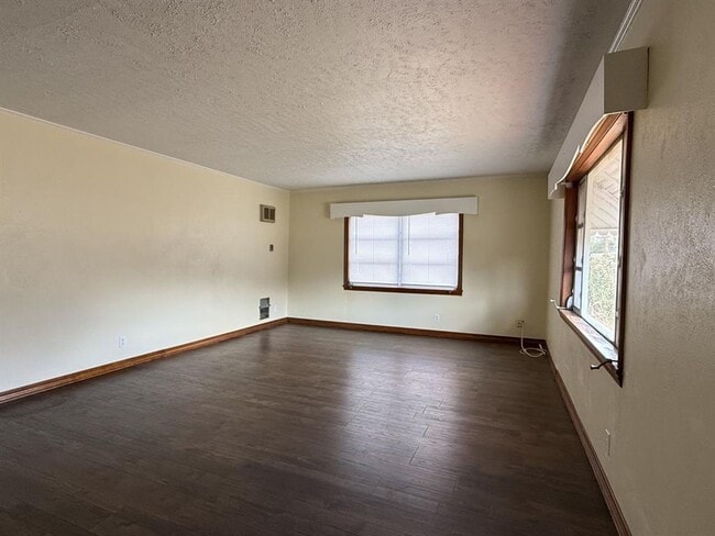 Photo - 13725 10th St