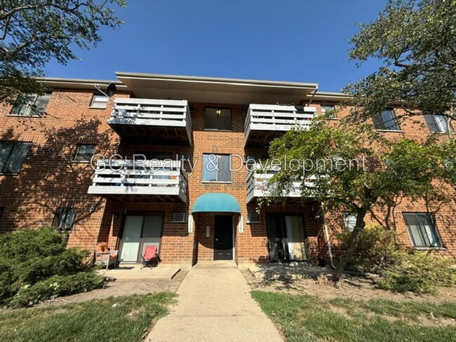 Building Photo - 1319 N Winslowe Dr Unit 203