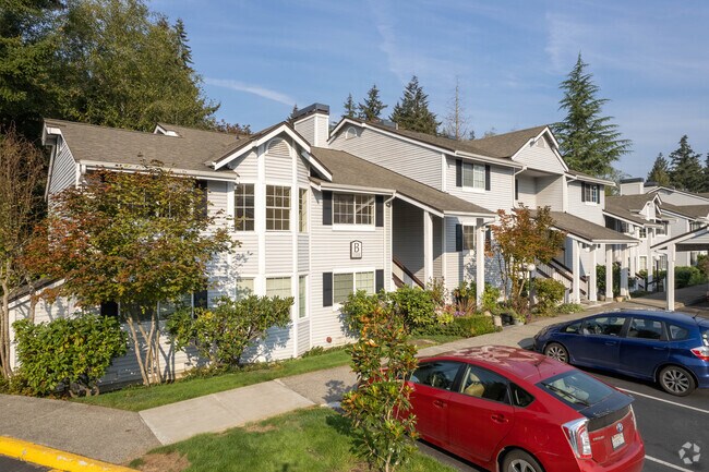 Exterior - Markland Woods Apartments