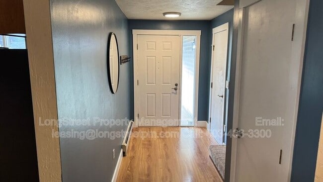 Photo - 2995 Fir Oaks Dr SW