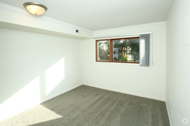 Photo - Treehouse West Apartments