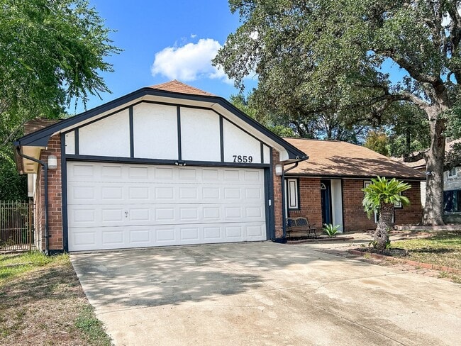 Photo - Inviting Northwest San Antonio Home - Fire...