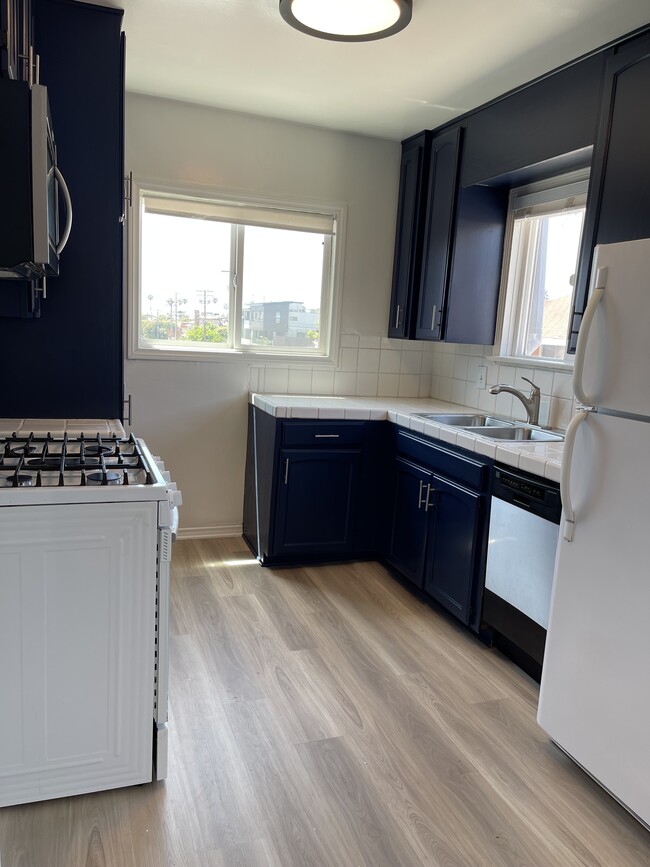 Photo - 702 S Pacific Coast Hwy Unidad Apartment C
