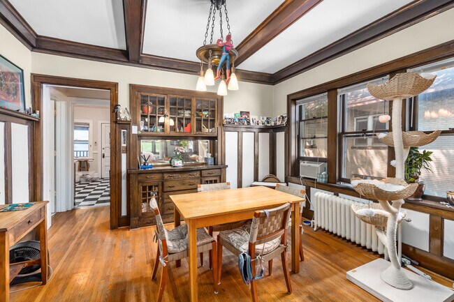 Photo - 1401 W 32nd St