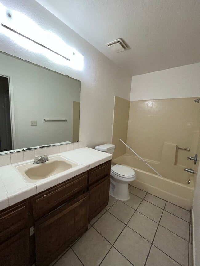 Photo - 2954 Unit 800