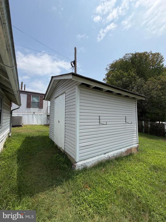 Building Photo - 4024 Bradys Hill Rd