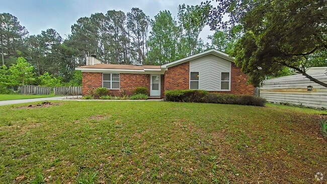 Building Photo - Cute Ranch in Columbia County! Rental
