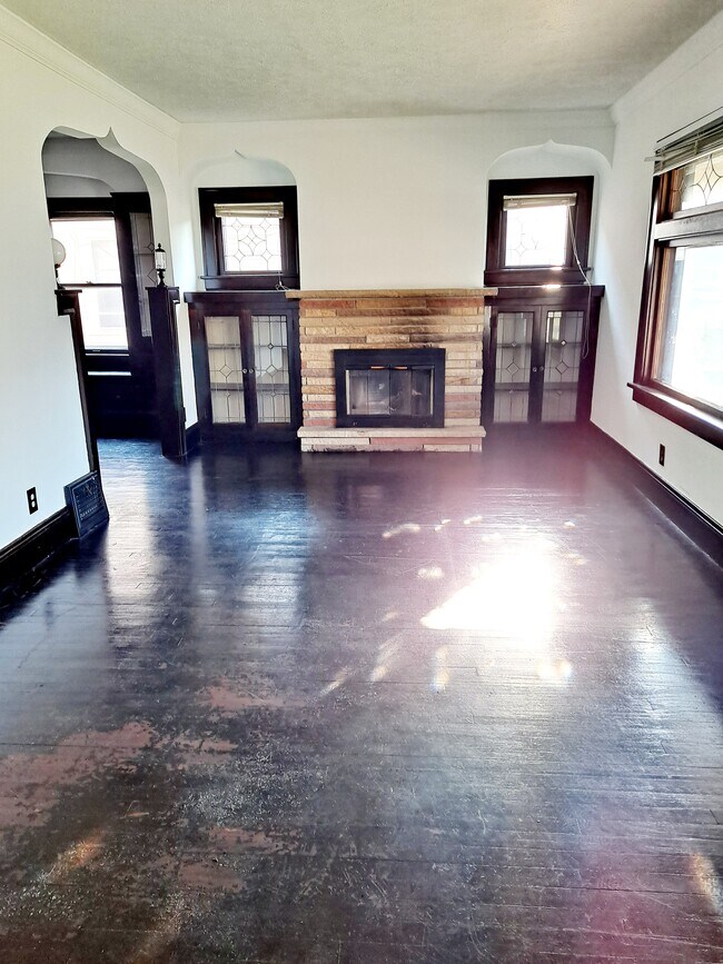 Photo - 10813 Wadsworth Ave