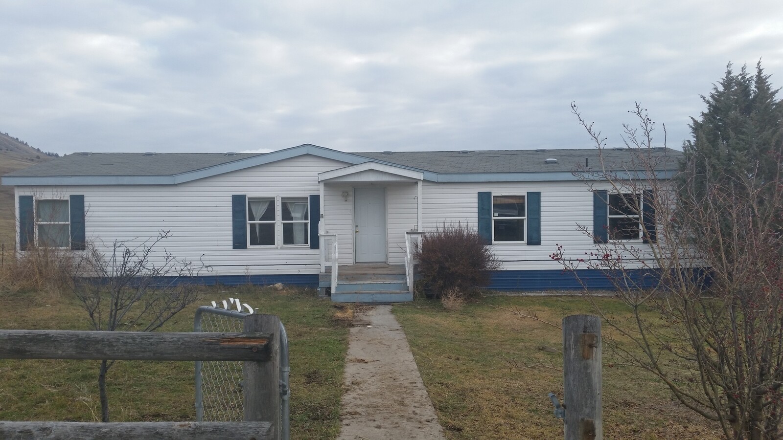 Protor House with fenced yard - Protor House with fenced yard