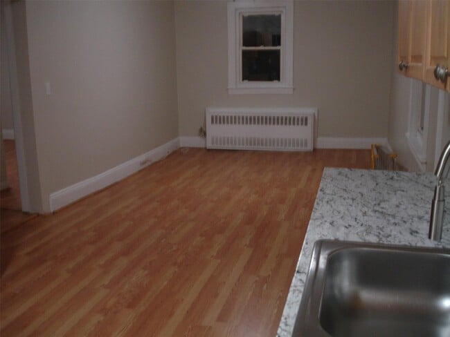 Photo - 25 Milford Pl Apartment