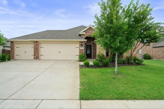 Building Photo - 3027 Maverick Dr Rental