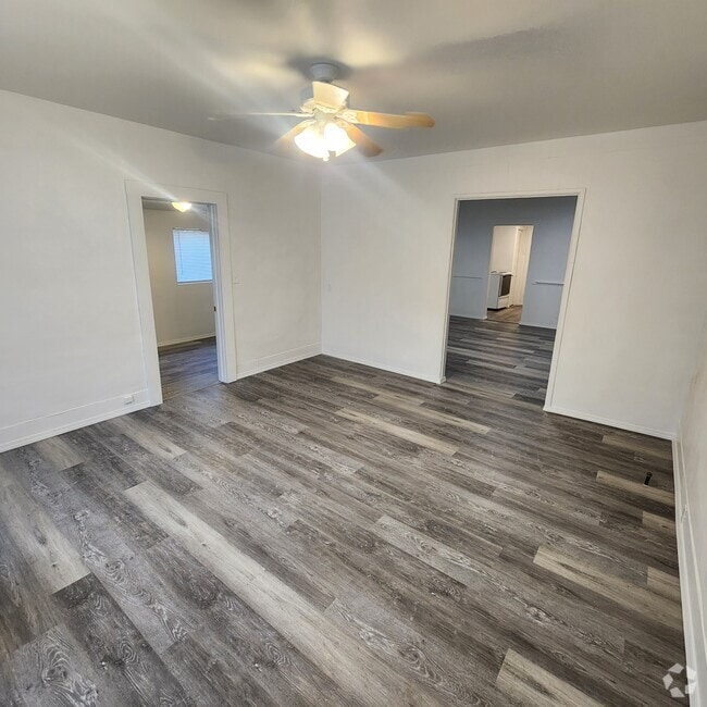 Building Photo - 407 Adams Ln Unit C Rental