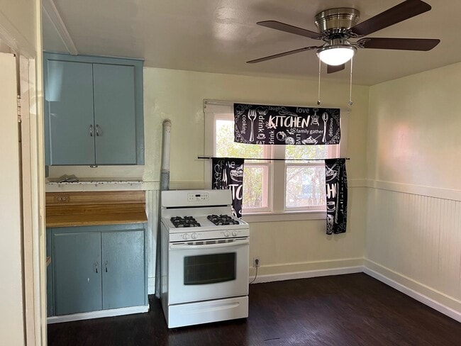 Photo - 22771 Inyo St