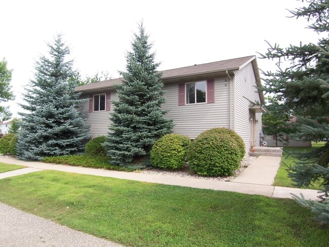 Photo - Woodside Apartments