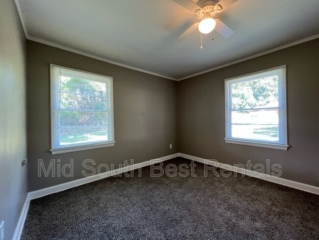 Photo - 1559 Jay Cove