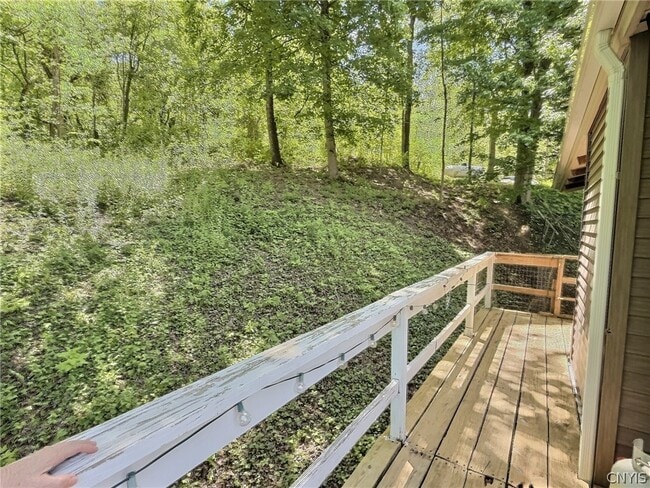 Photo - 1783 Traverse Rd