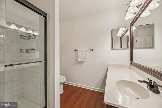 Photo - 633 Baystone Ct
