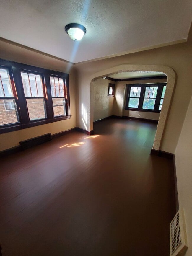 Photo - 2418 N 53rd St Unit 2418 - Lower