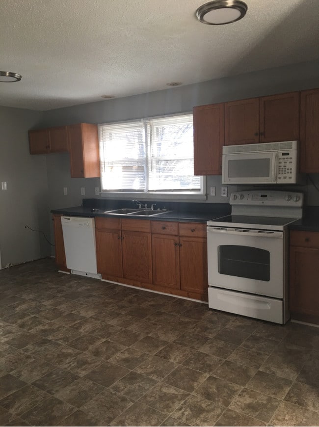 Photo - 967 Ford Chapel Rd