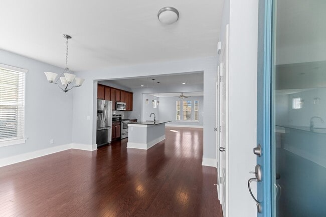 313 Oak Bend St