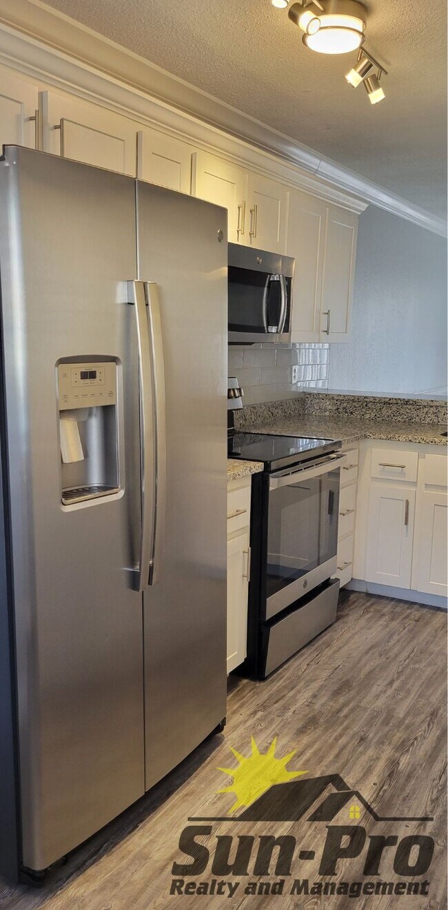 Photo - 480 Reed Canal Rd