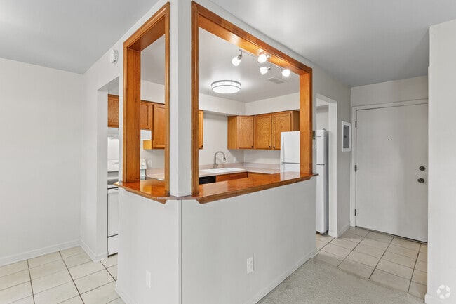 Building Photo - 31993 W 12 Mile Rd Unit 101 Rental