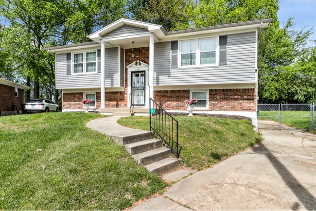 Building Photo - 3301 Buckeye Ct