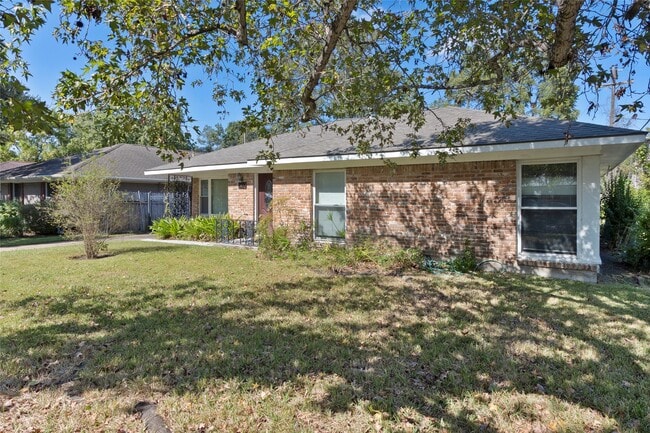 Photo - 3102 Conway St