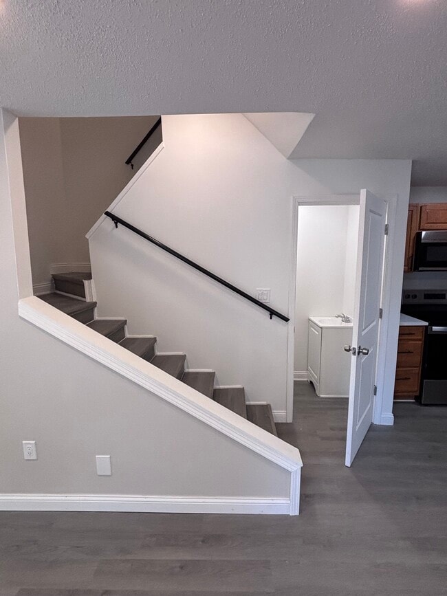 Photo - 310 W College St Unit 1