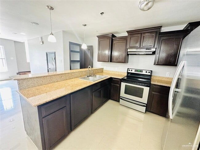 Photo - 10 West Dr