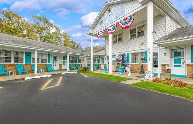 Photo - Riviera Motel Unit Room 20