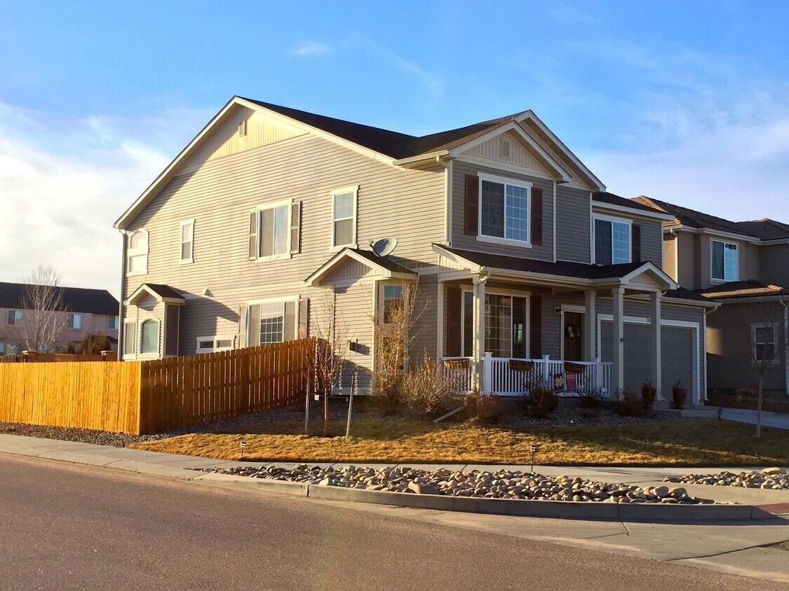 Parade of Homes Winner – Upgraded 4BD/3BA ... - Parade of Homes Winner – Upgraded 4BD/3BA ...