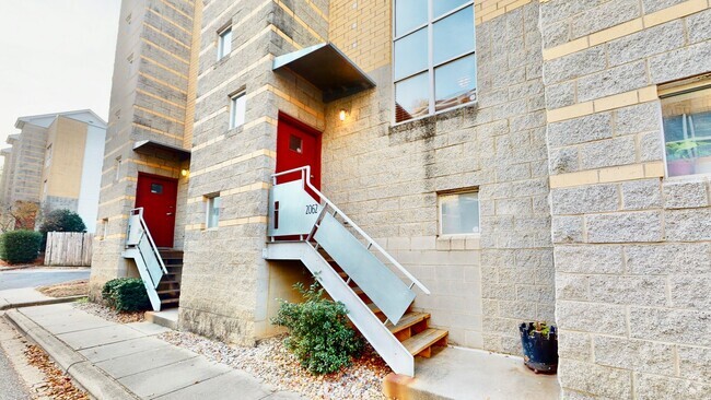 Building Photo - 2062 Atherton Heights Ln Rental