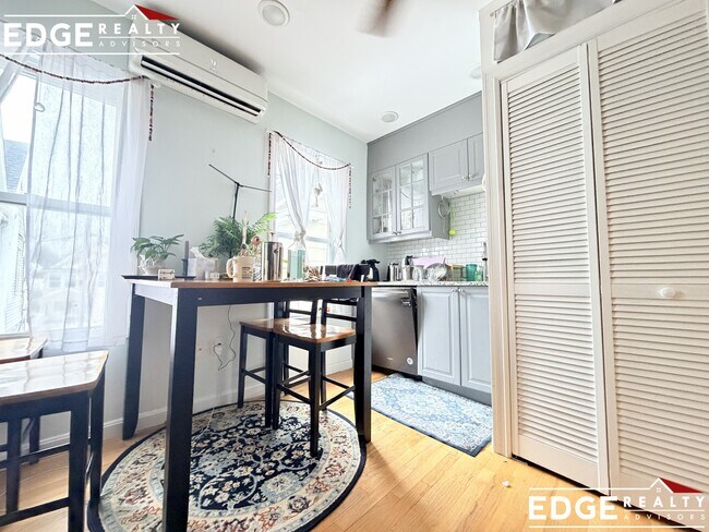 Photo - 13 Weitz St Unit 2