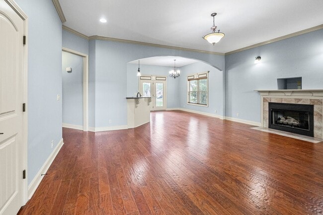 Photo - 3 Bedroom 2 Bath Pet Friendly Home For Rent!