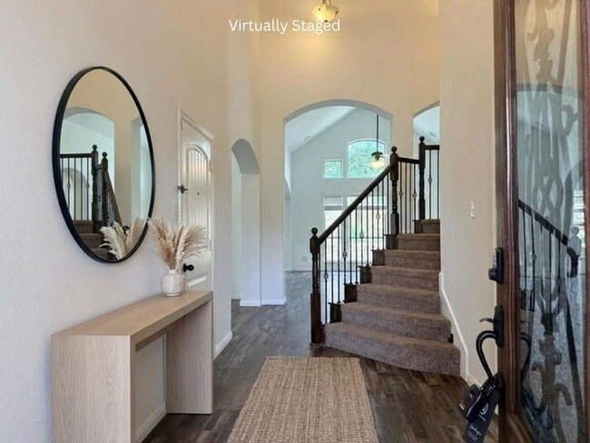 Photo - 160 Stevenson Dr