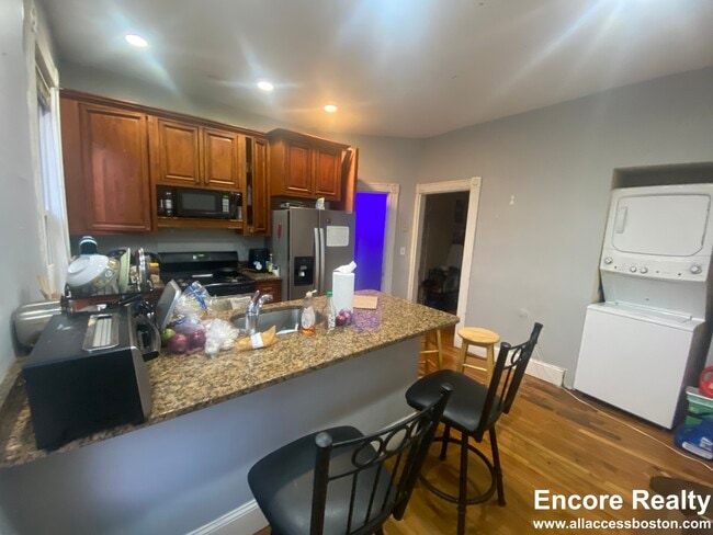 Photo - 36 Cherokee St Unit 2