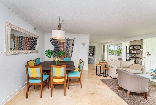 Photo - 199 Ocean Ln Dr Unidad 305