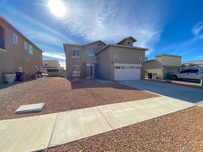 Building Photo - East El Paso 4 bed Refirg A/C Rental