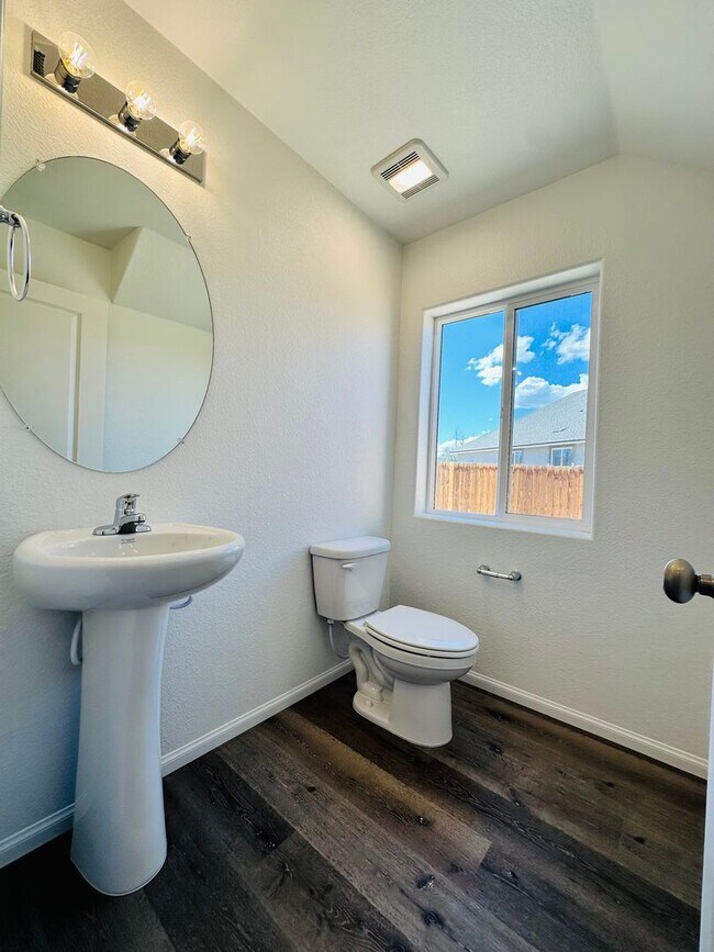 Photo - Charming Newer 3 bedroom House