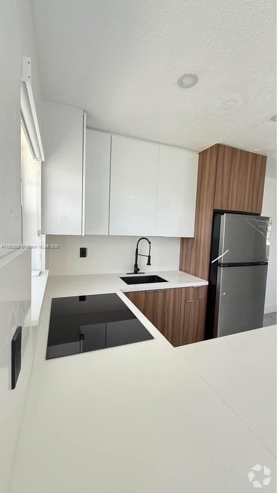Building Photo - 2434 NE 188th St Unit 2434 Rental