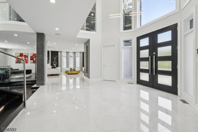 63 Roberts Rd